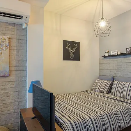 La Casa - Traditionally Elegant Apt 38M2 W Prk Grd Ioannina Exterior foto